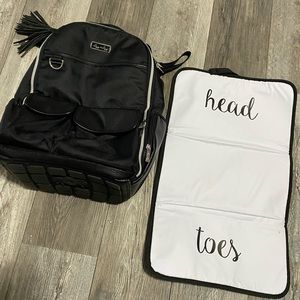 Black Itzy ritzy Boss Bag